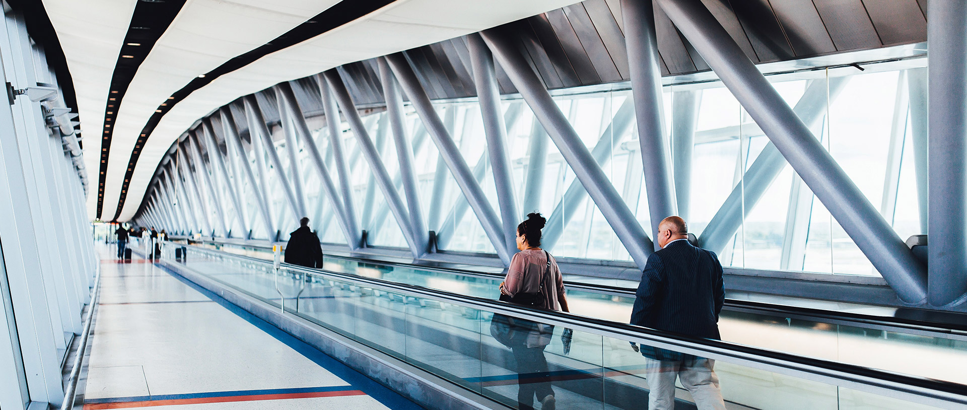 ������������������K1�����������иߵȴβ�ƷΪ��ѡ���������ܸ�Ӧ���Ʒ������ʹ������̭�Ӵ���ȷ�������徲��ͬʱ��ǿ��ʹ���ߵ�����������ο͸��ܵ���������������רҵ�ԡ����Ի������ܻ�������ʱ���ܻ�ø�Ʒ�ʵ�ʹ��������