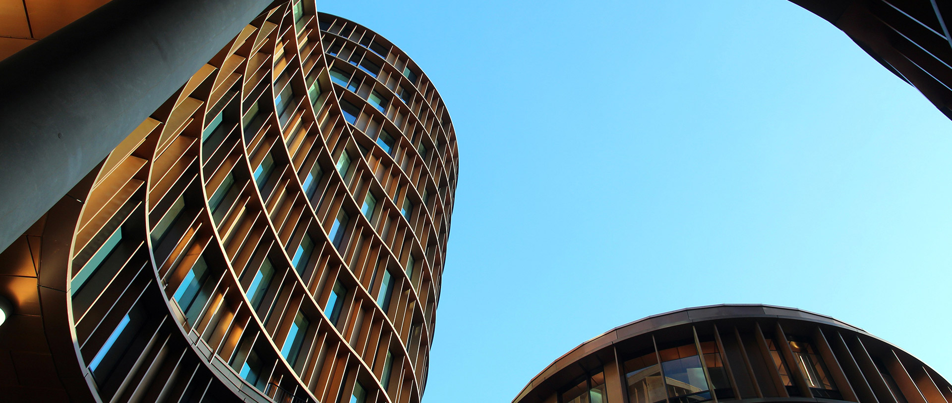 У԰�������徲��Ϊ�ص�������������ʹ��Ƶ����Լ��������K1������ѧУ���������ƻ�������ѡ���徲���㡢��������͵Ĳ�Ʒ�����ʵ���á�����ά�޵�ͨ����̤ʽ��ˮ�������Ӧˮ��ͷ�����Դ˴�����ࡢ���롢͸�硢����ζ�����������